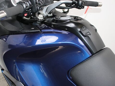 Triumph Trophy TROPHY SE 28