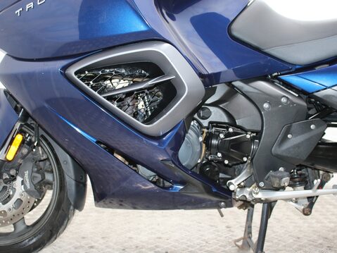 Triumph Trophy TROPHY SE 29
