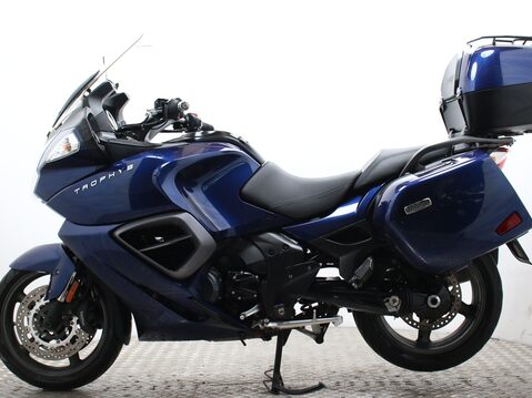 Triumph Trophy TROPHY SE 8