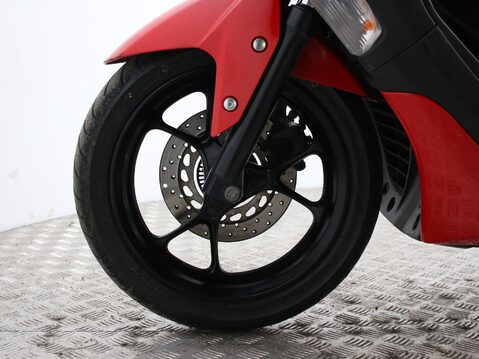 Yamaha Nmax 125 GPD125-A ABS 23