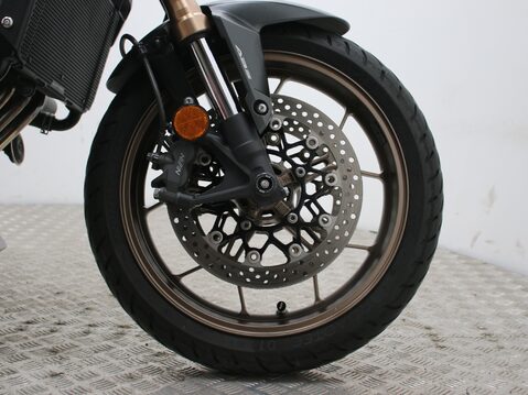 Honda CB650R CB 650 RA-K 15