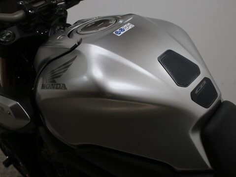 Honda CB650R CB 650 RA-K 28