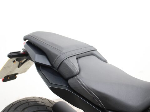 Honda CB650R CB 650 RA-K 23