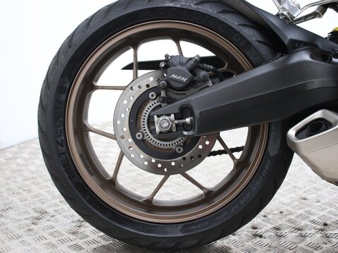 Honda CB650R CB 650 RA-K 24