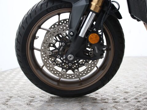 Honda CB650R CB 650 RA-K 25