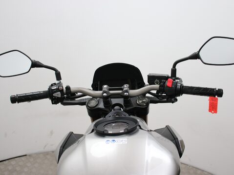 Honda CB650R CB 650 RA-K 12