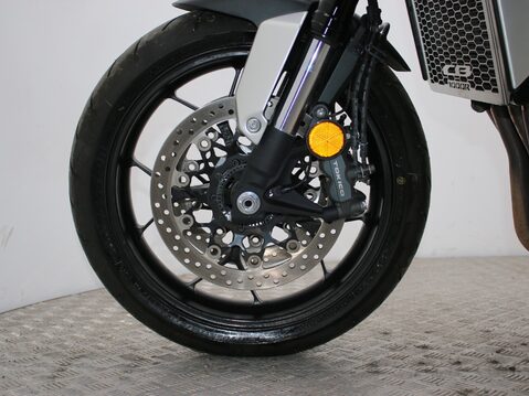 Honda CB1000R CB 1000 R PLUS 22