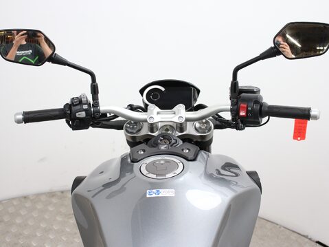 Honda CB1000R CB 1000 R PLUS 12