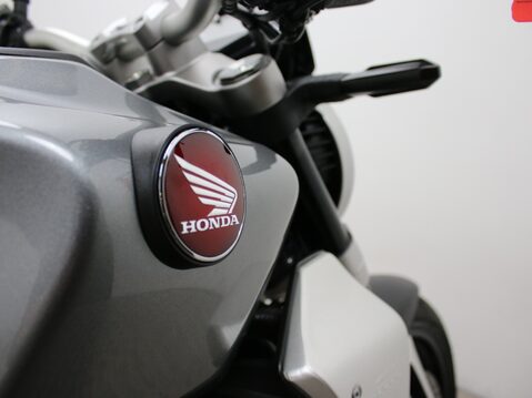 Honda CB1000R CB 1000 R PLUS 24