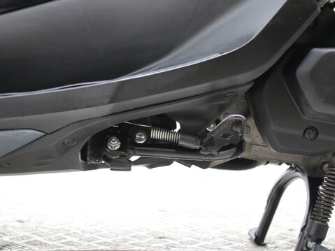 Yamaha Nmax 125 GPD125-A ABS 21