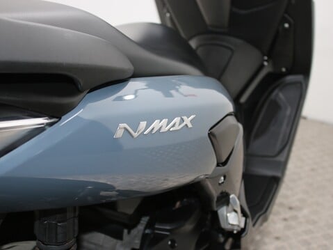 Yamaha Nmax 125 GPD125-A ABS 24