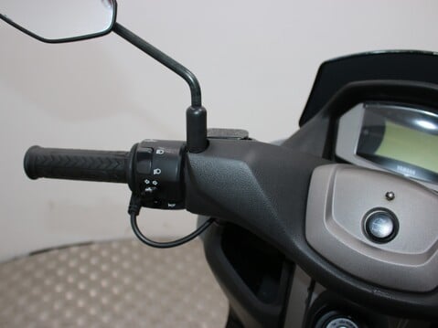 Yamaha Nmax 125 GPD125-A ABS 27