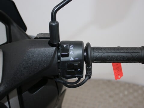Yamaha Nmax 125 GPD125-A ABS 32