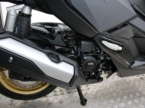 Honda ADV 350 ADV 350 AP3ED A-P 23 31