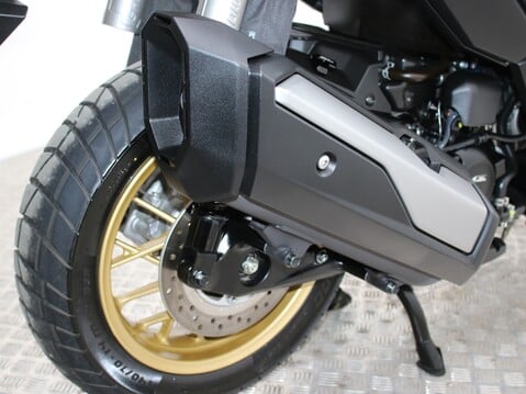 Honda ADV 350 ADV 350 AP3ED A-P 23 32
