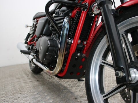Triumph Bonneville 865 BONNEVILLE 865 SE 17