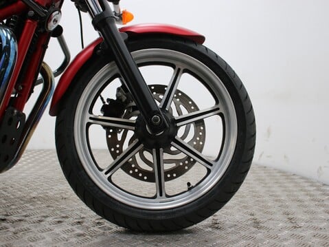 Triumph Bonneville 865 BONNEVILLE 865 SE 18