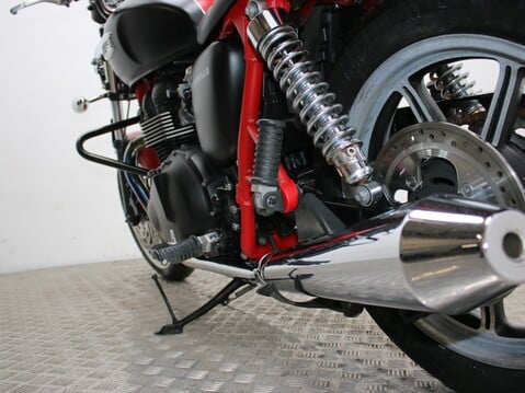 Triumph Bonneville 865 BONNEVILLE 865 SE 31