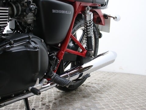 Triumph Bonneville 865 BONNEVILLE 865 SE 33