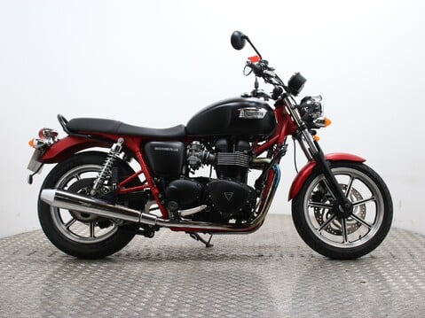 Triumph Bonneville 865 BONNEVILLE 865 SE 