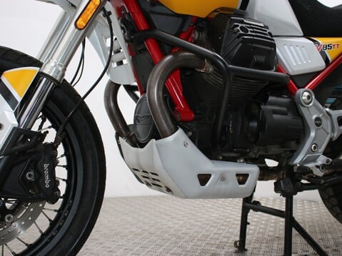 Moto Guzzi V85 V85 TT 41