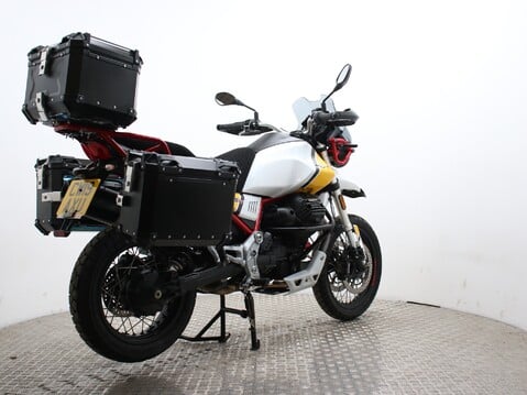 Moto Guzzi V85 V85 TT 12