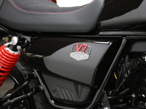 Moto Guzzi V7 V7 STONE SPECIAL EDITION 22