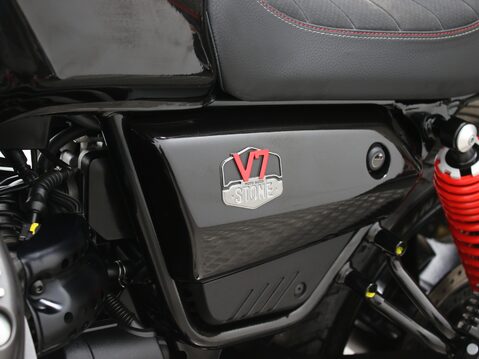 Moto Guzzi V7 V7 STONE SPECIAL EDITION 29