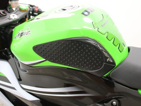 Kawasaki ZX-6R ZX 636 FFFA ABS 30TH ANNIVERSARY 36