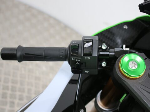 Kawasaki ZX-6R ZX 636 FFFA ABS 30TH ANNIVERSARY 34