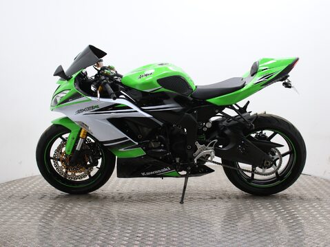 Kawasaki ZX-6R ZX 636 FFFA ABS 30TH ANNIVERSARY 8
