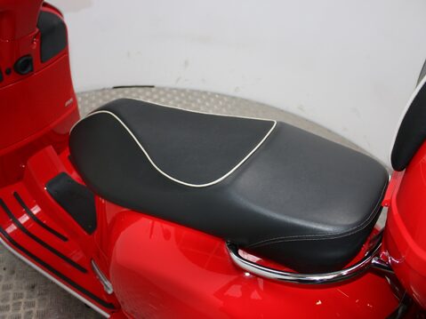 Piaggio Vespa GTS VESPA GTS 125 SUPER ABS 30