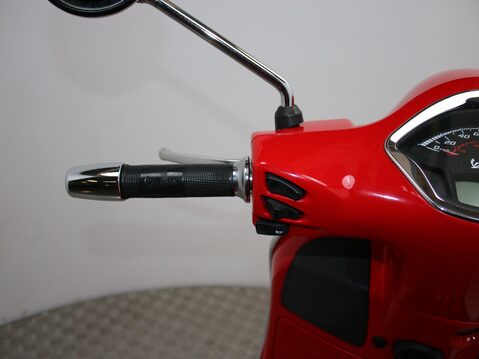 Piaggio Vespa GTS VESPA GTS 125 SUPER ABS 27
