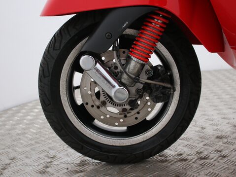 Piaggio Vespa GTS VESPA GTS 125 SUPER ABS 26