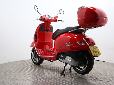 Piaggio Vespa GTS VESPA GTS 125 SUPER ABS 9