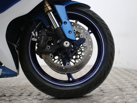 Suzuki GSX-R600 GSX-R 600 K8 18