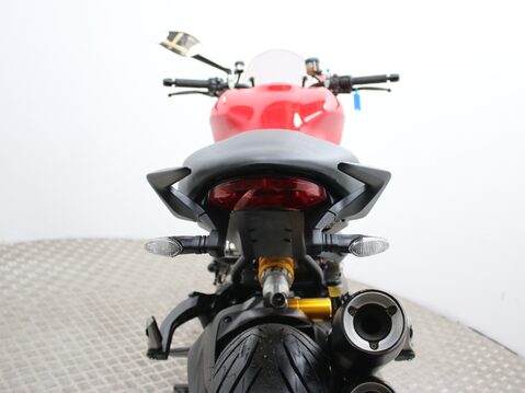 Ducati Monster 1200 Monster 1200 S 22