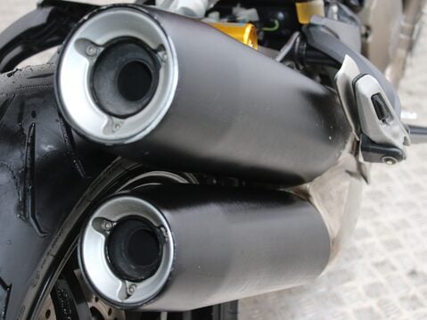 Ducati Monster 1200 Monster 1200 S 26
