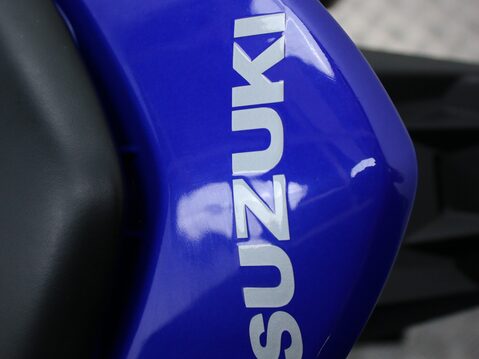 Suzuki GSR750 GSR 750 L1 17