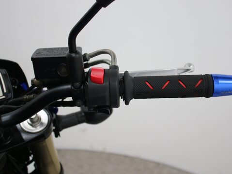 Suzuki GSR750 GSR 750 L1 18