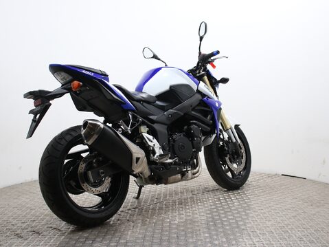 Suzuki GSR750 GSR 750 L1 12