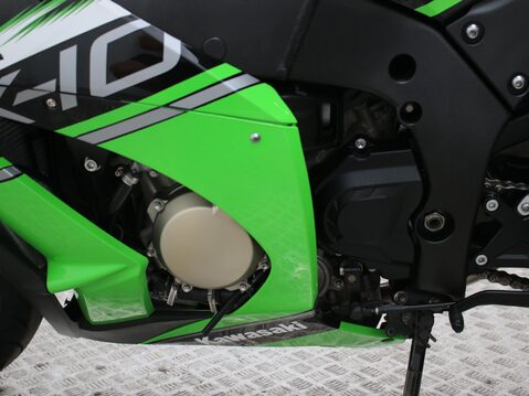 Kawasaki Ninja ZX-10R ZX1000JBF 25