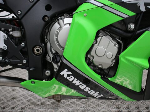 Kawasaki Ninja ZX-10R ZX1000JBF 27