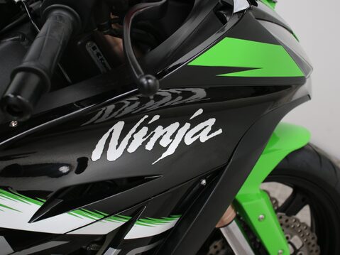 Kawasaki Ninja ZX-10R ZX1000JBF 34