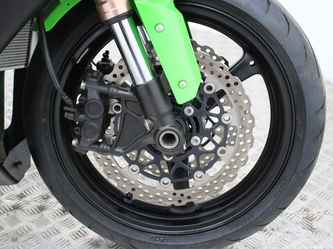 Kawasaki Ninja ZX-10R ZX1000JBF 35