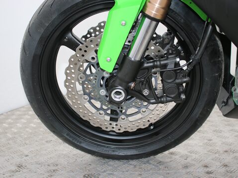 Kawasaki Ninja ZX-10R ZX1000JBF 36
