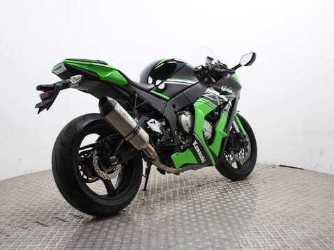 Kawasaki Ninja ZX-10R ZX1000JBF 12