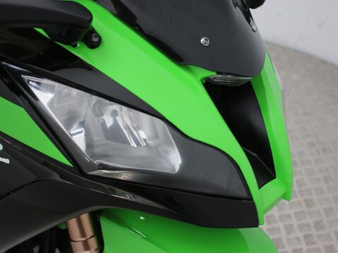 Kawasaki Ninja ZX-10R ZX1000JBF 15