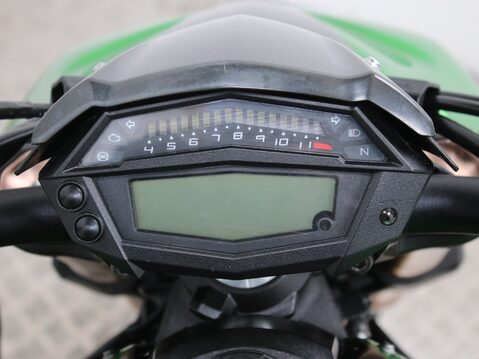 Kawasaki Z1000 ZR1000FEF 20