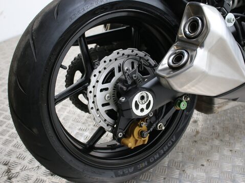 Kawasaki Z1000 ZR1000FEF 27